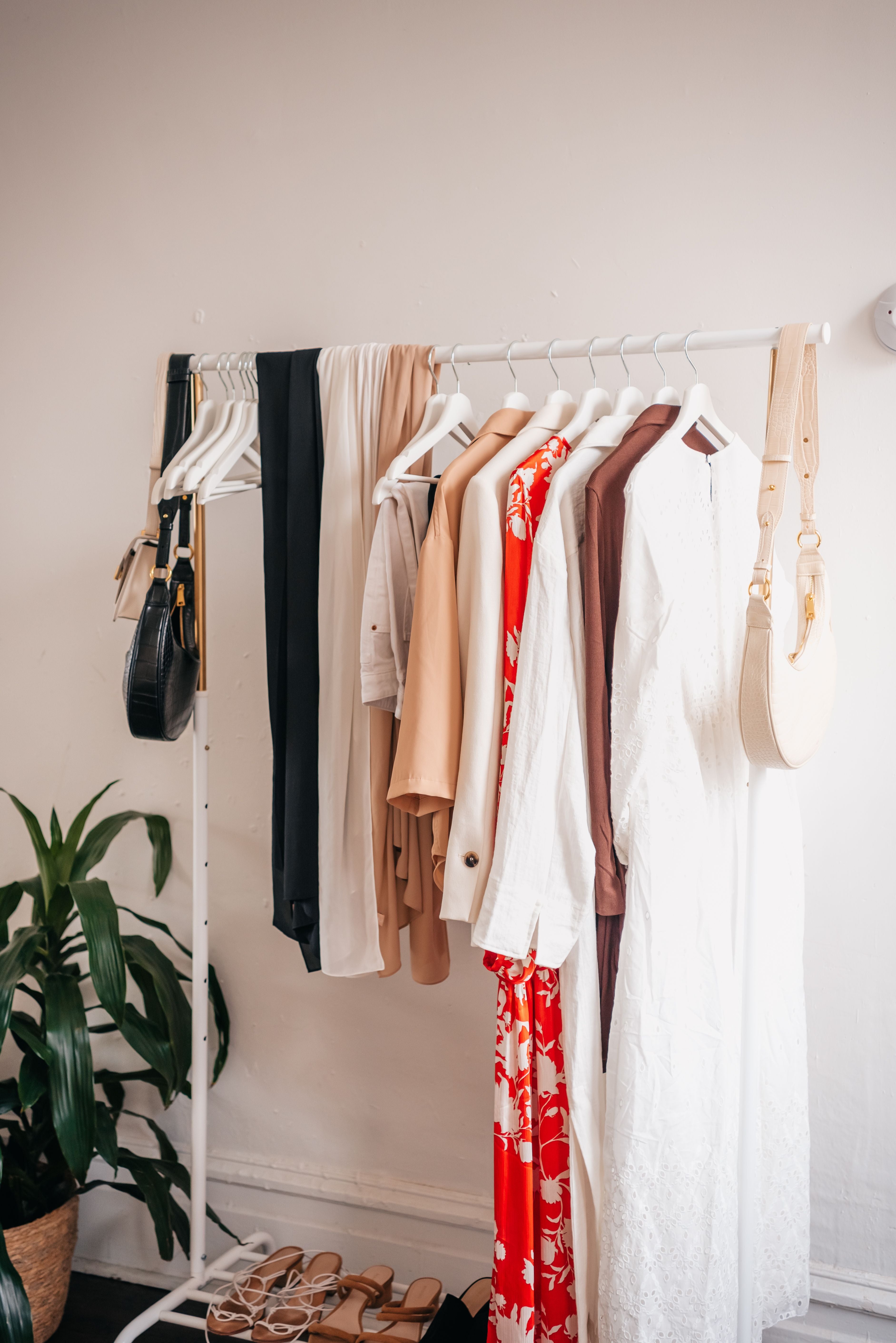 Les pièces femme indispensables pour une garde-robe d'été qui vous ressemble - Par Beige Lemon · Mode été femme · Garde-robe capsule · Style unique