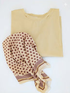 T-shirt "Eva" Jaune avec foulard à pois
